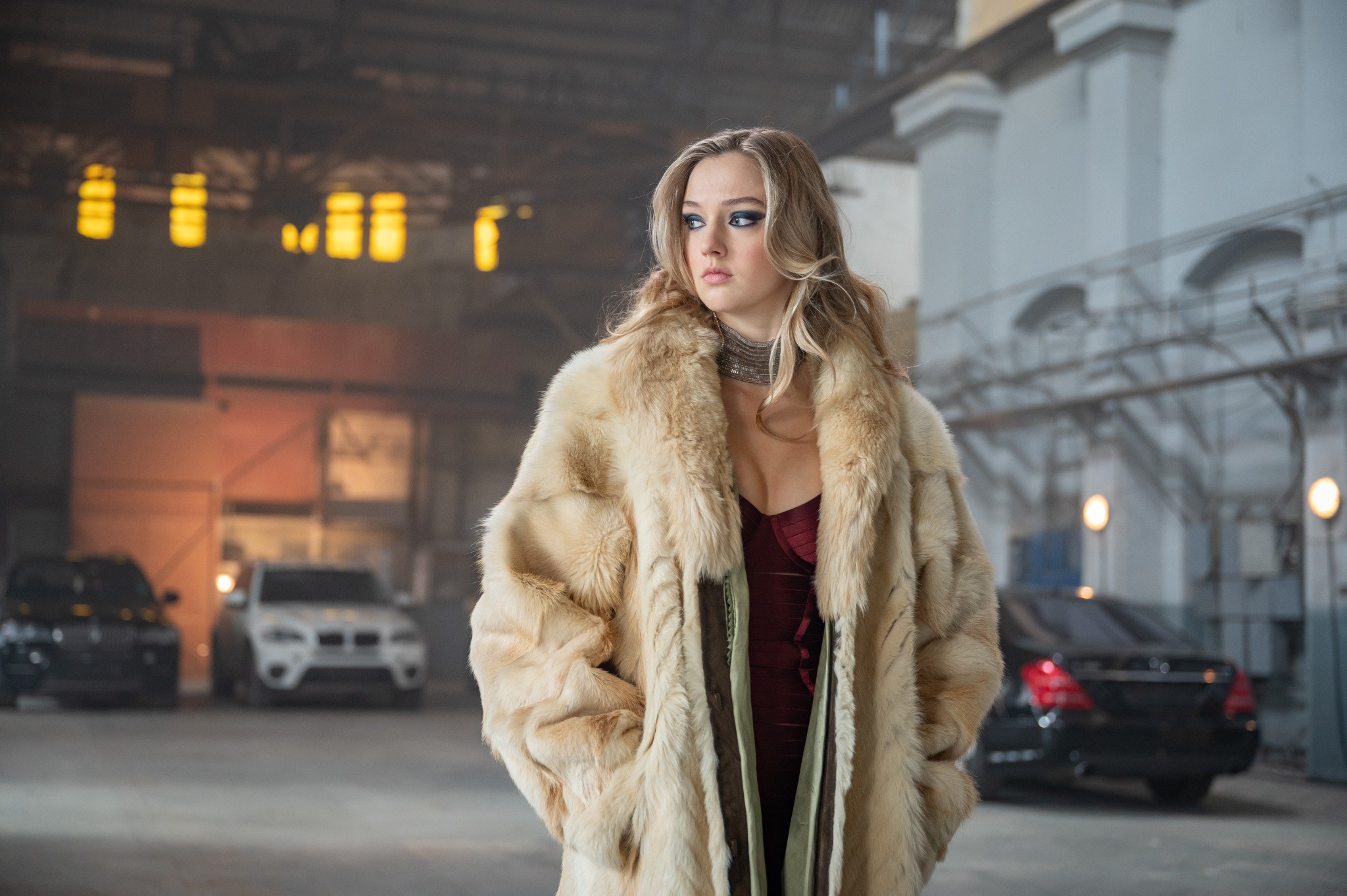Lilly Krug behind the scenes during the production of April X.
